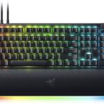 razer-blackwidow-v4-pro-01-hardaily